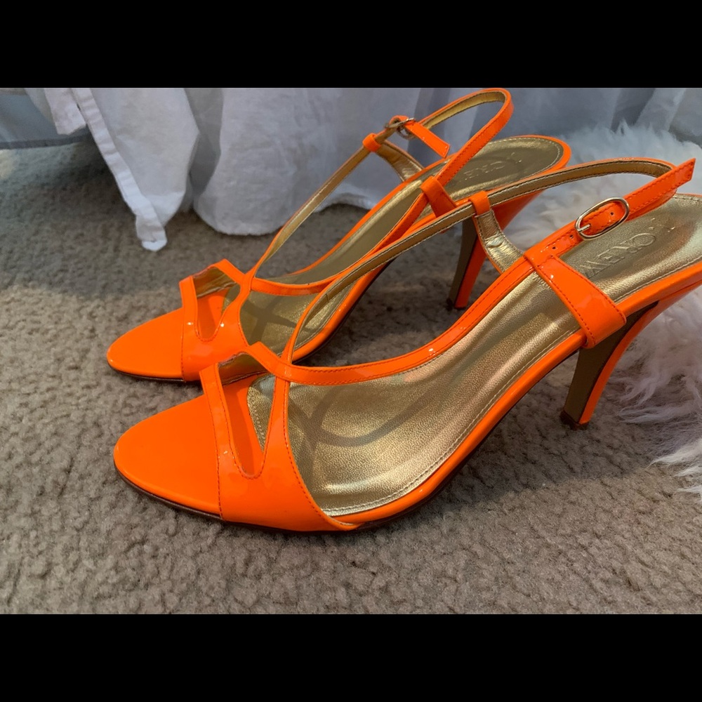 Patent leather strappy sandals